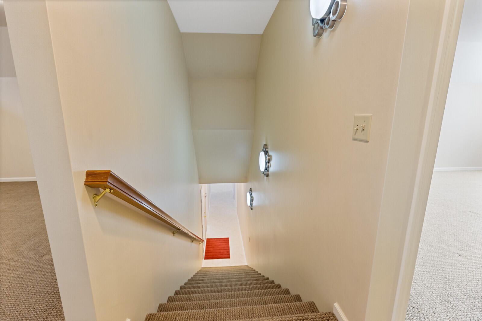 39 Knapp Lane China ME 04358