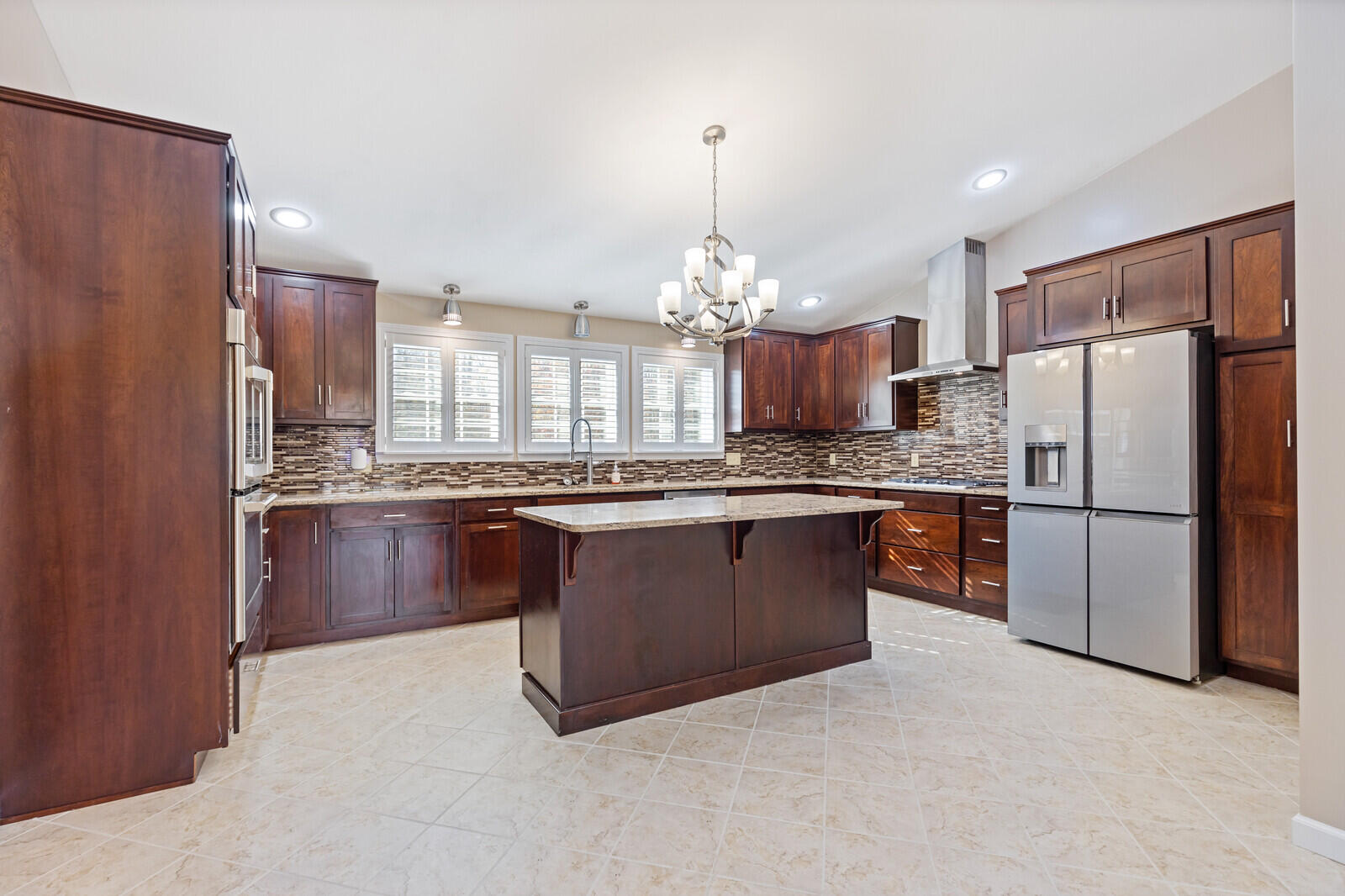 39 Knapp Lane China ME 04358