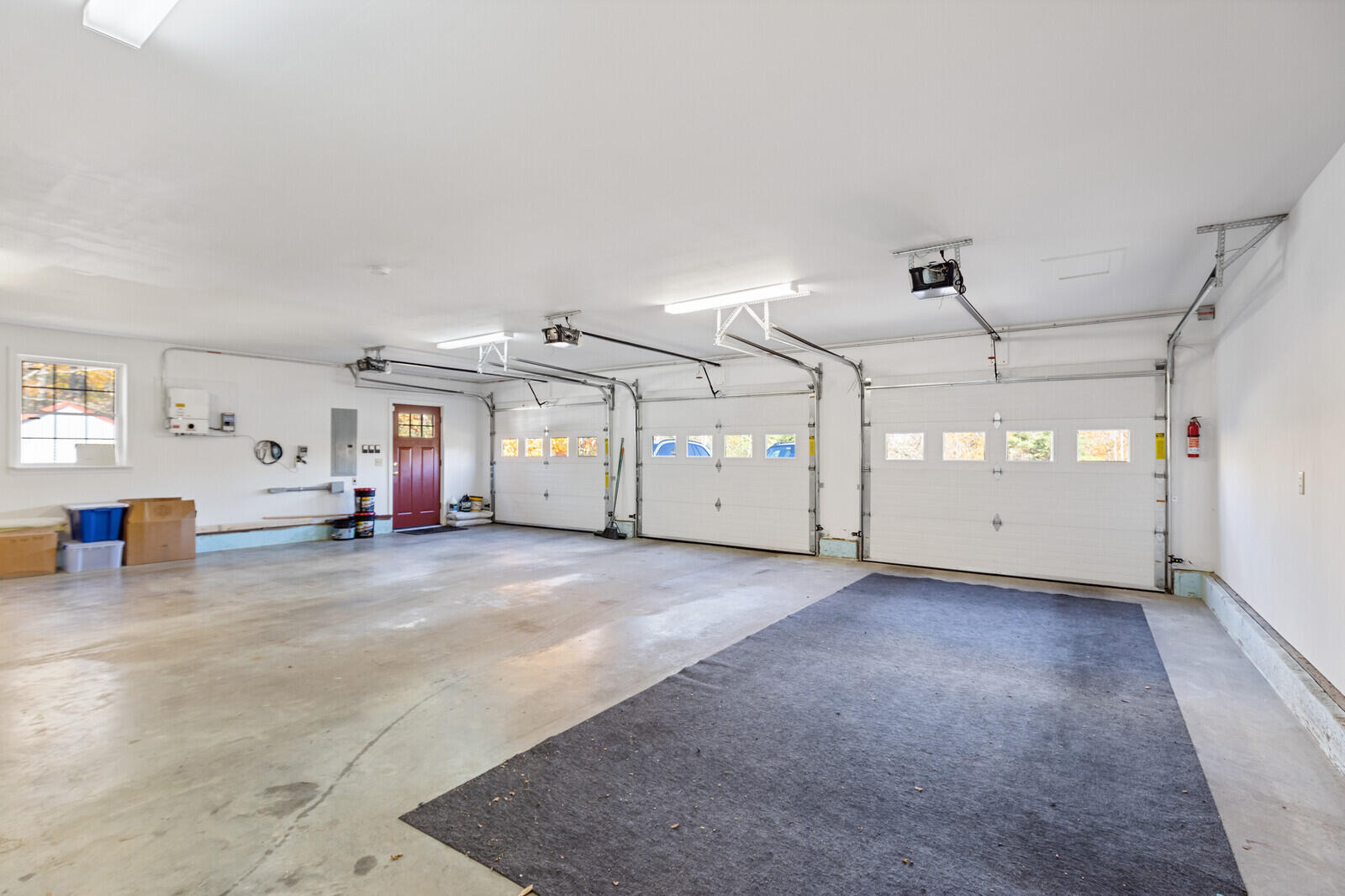 39 Knapp Lane China ME 04358