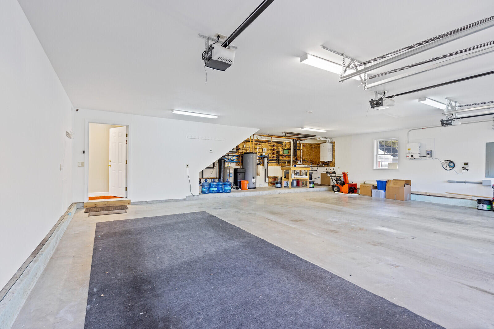 39 Knapp Lane China ME 04358