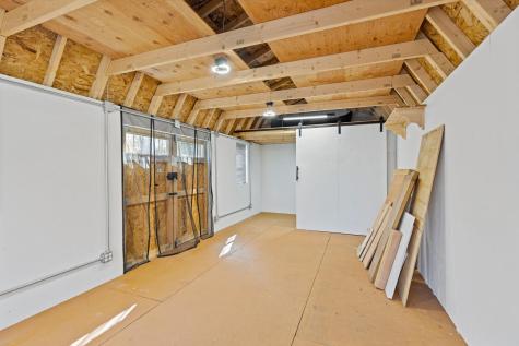 39 Knapp Lane China ME 04358