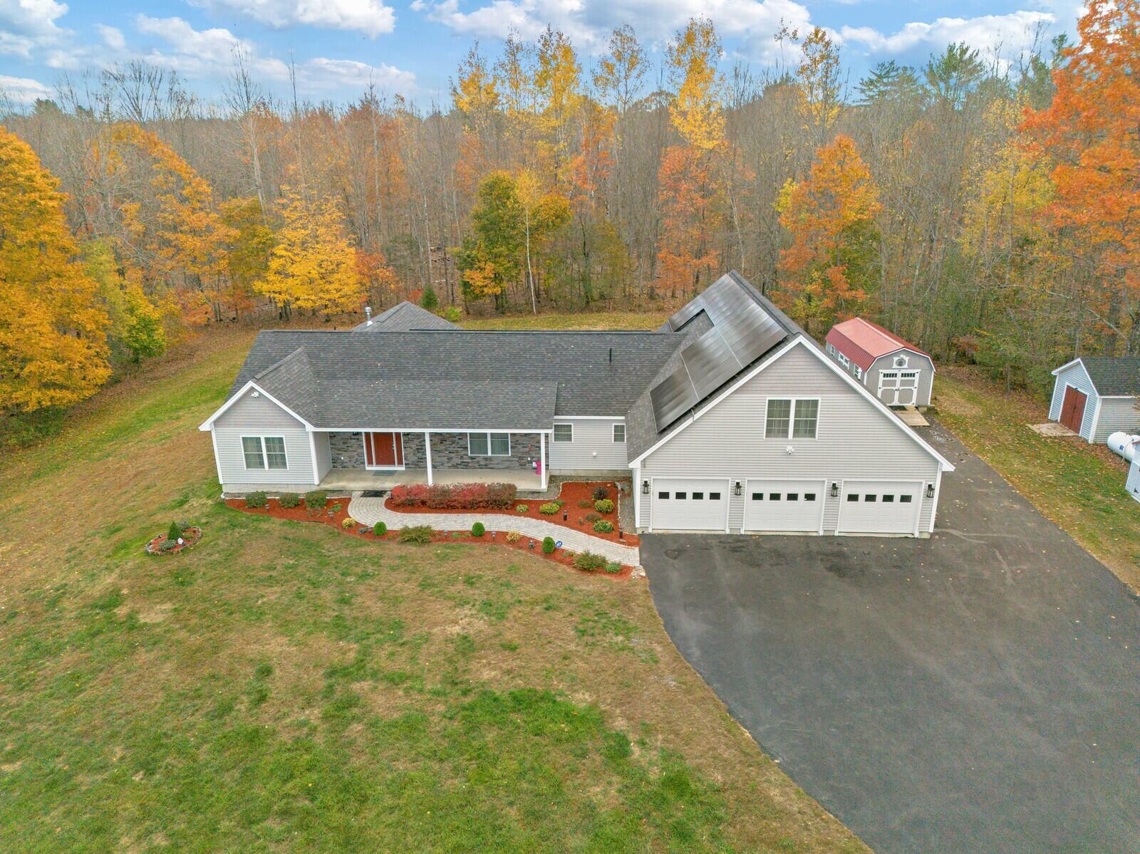 39 Knapp Lane China ME 04358