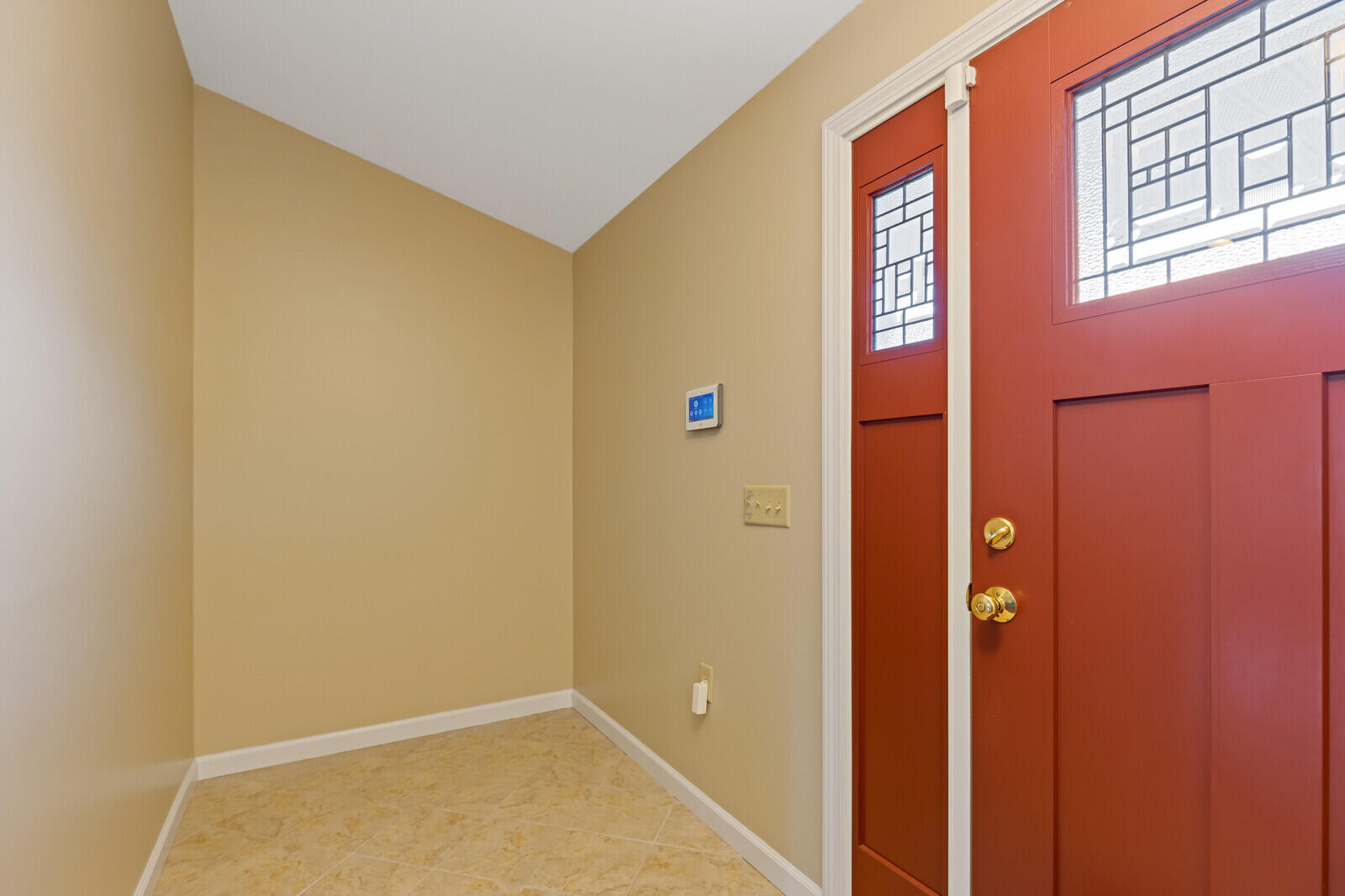 39 Knapp Lane China ME 04358