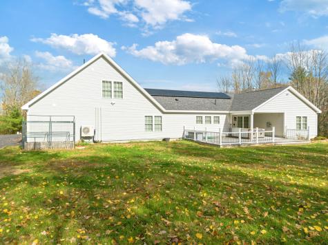 39 Knapp Lane China ME 04358