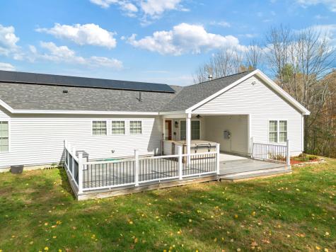 39 Knapp Lane China ME 04358