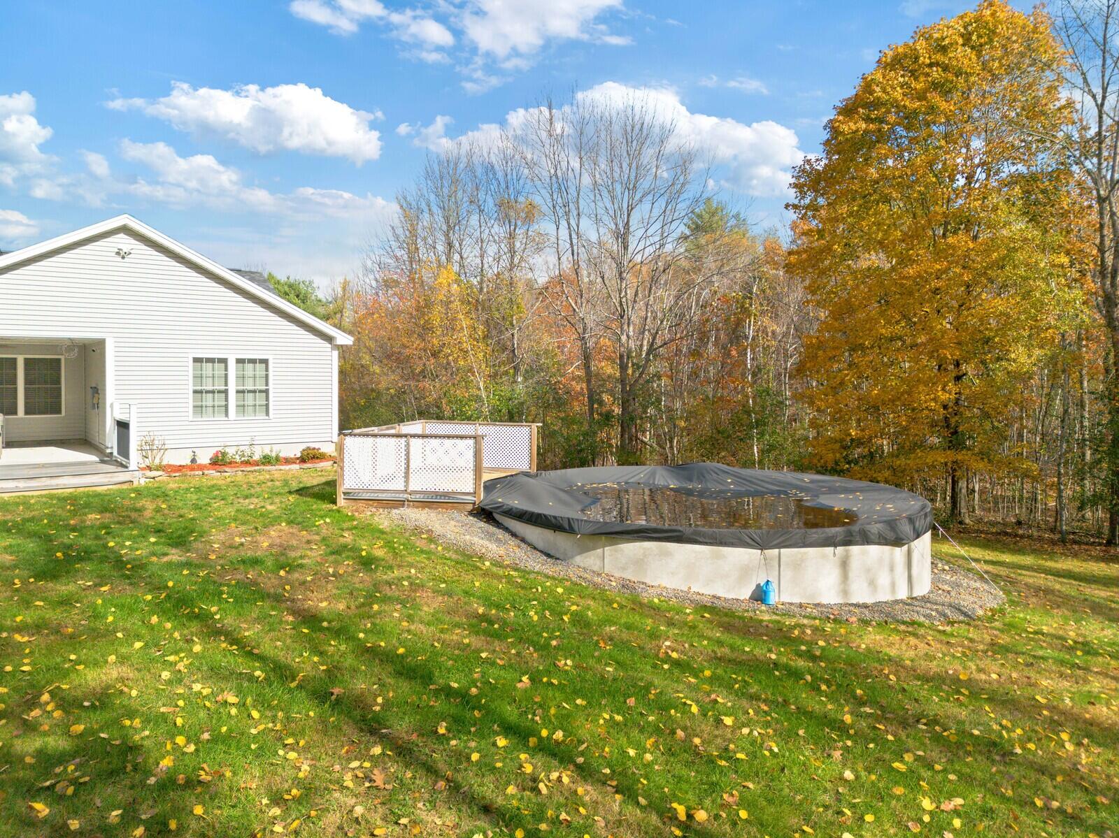 39 Knapp Lane China ME 04358