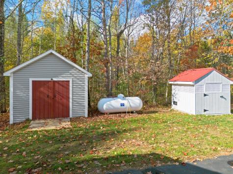 39 Knapp Lane China ME 04358