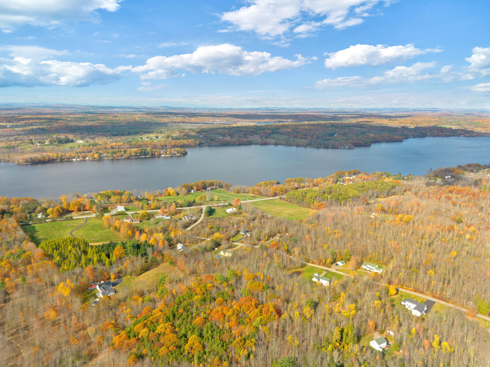 39 Knapp Lane China ME 04358