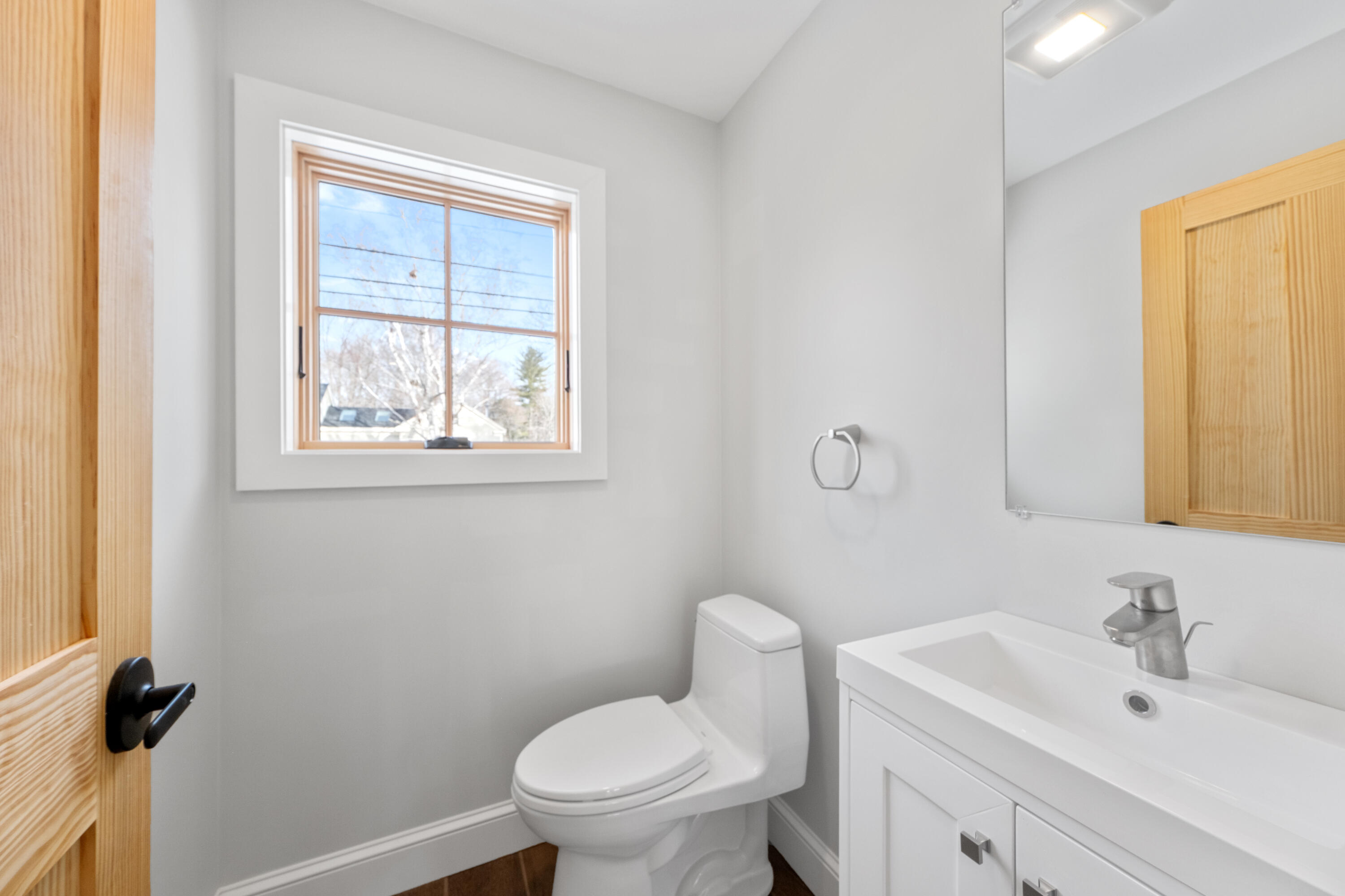 84 Mechanic Street Camden ME 04843