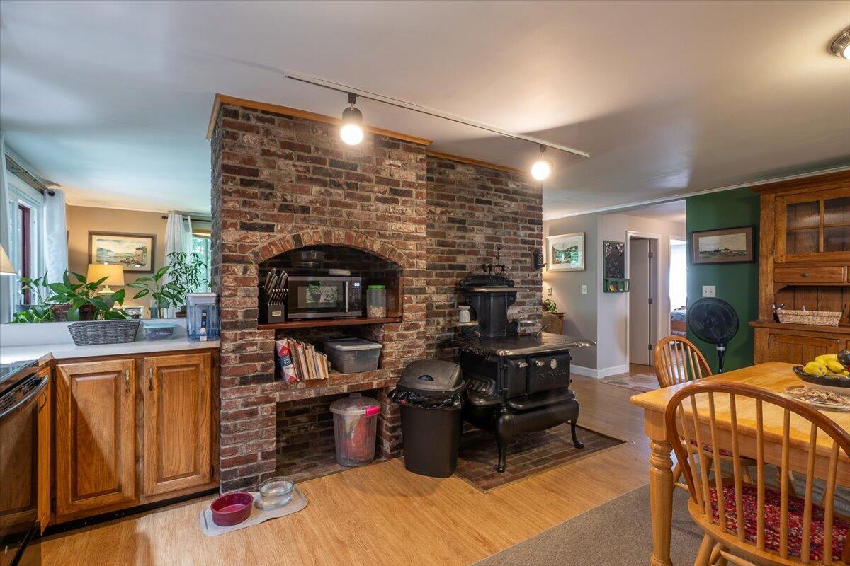 180 Mistic Avenue Rockport ME 04856