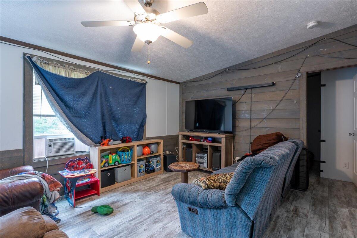 143 Graylock Road Warren ME 04864