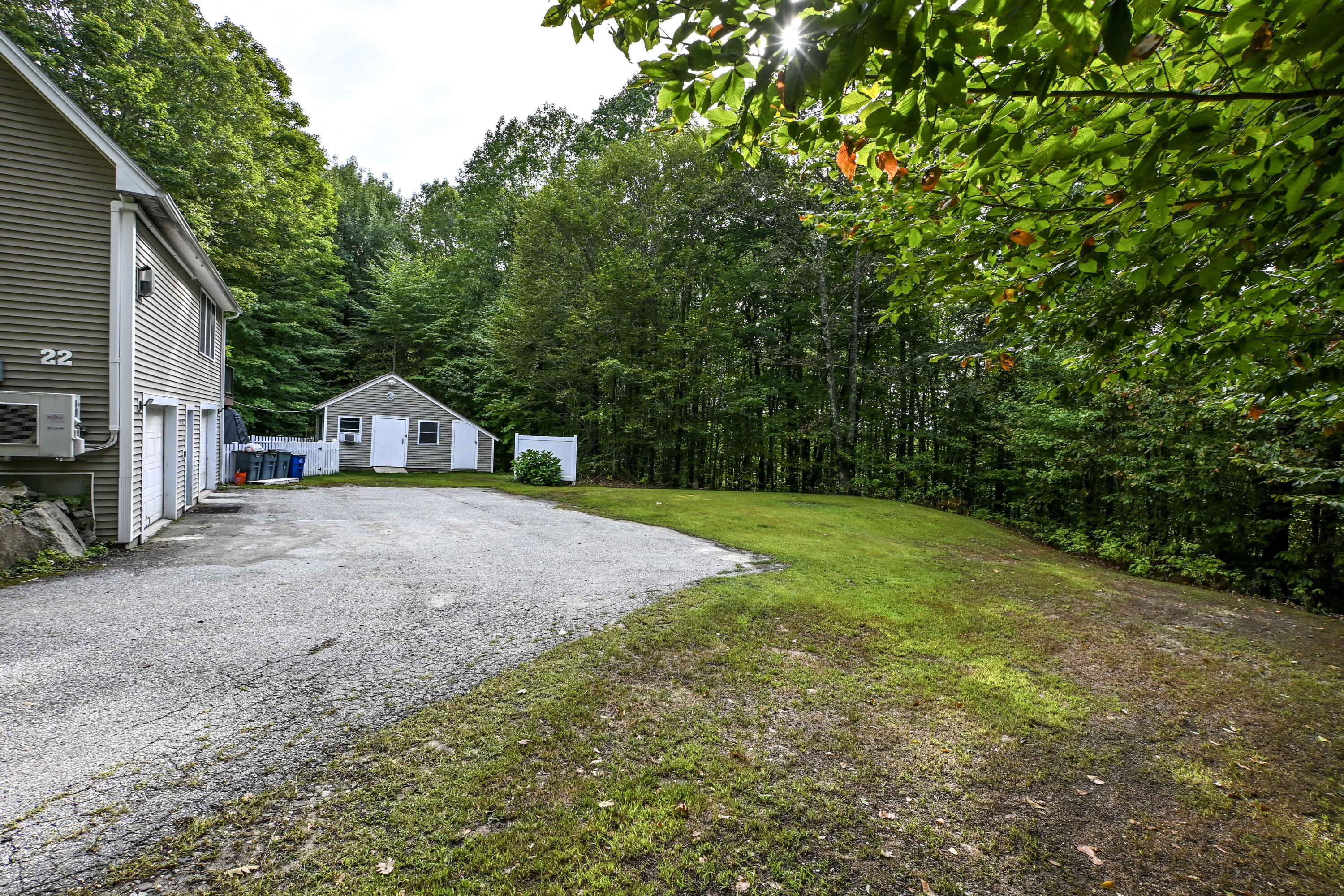 22 Eisenhower Court Naples ME 04055