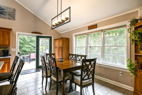 22 Eisenhower Court Naples ME 04055
