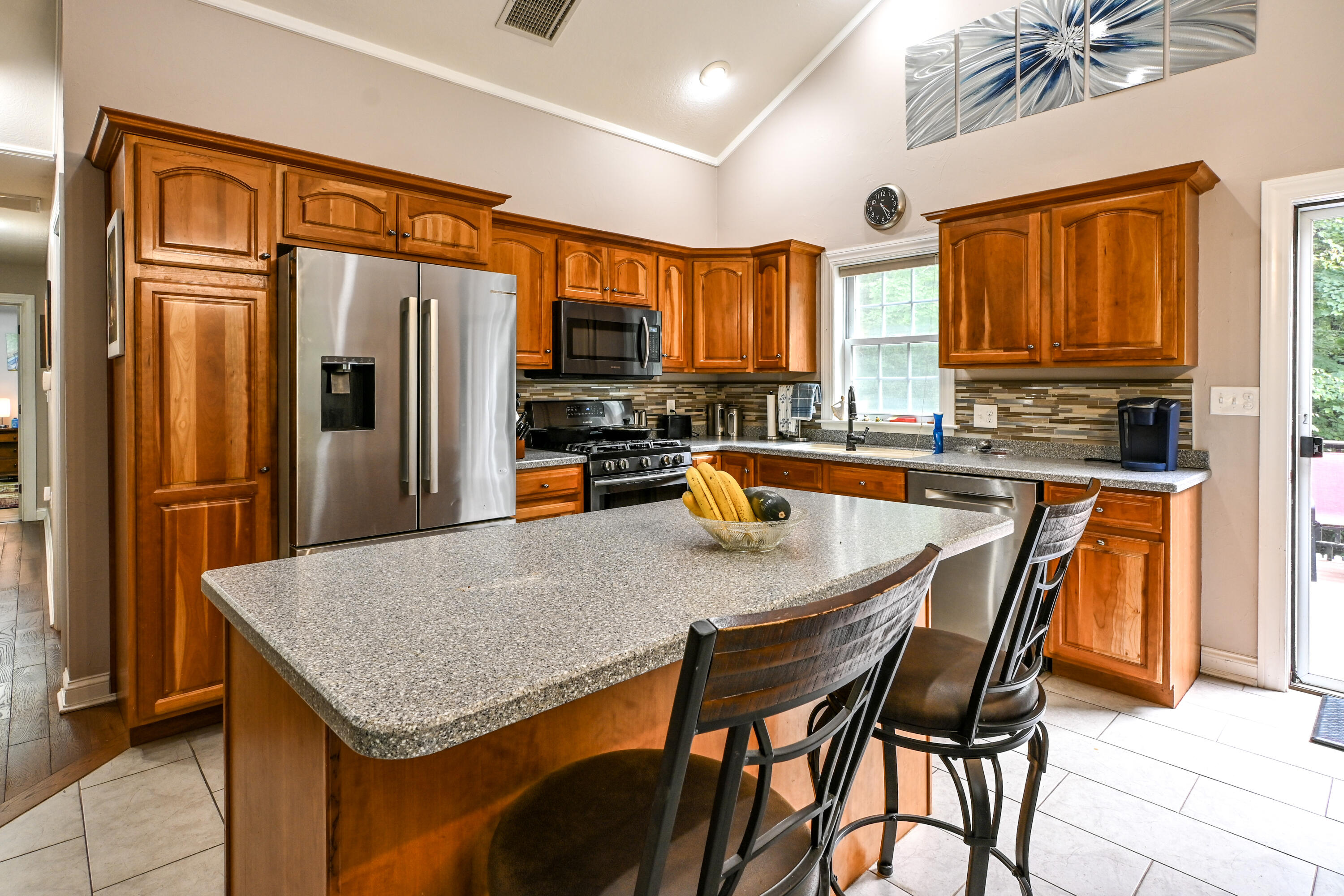 22 Eisenhower Court Naples ME 04055