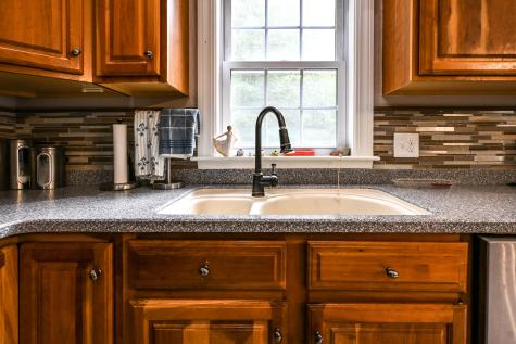 22 Eisenhower Court Naples ME 04055