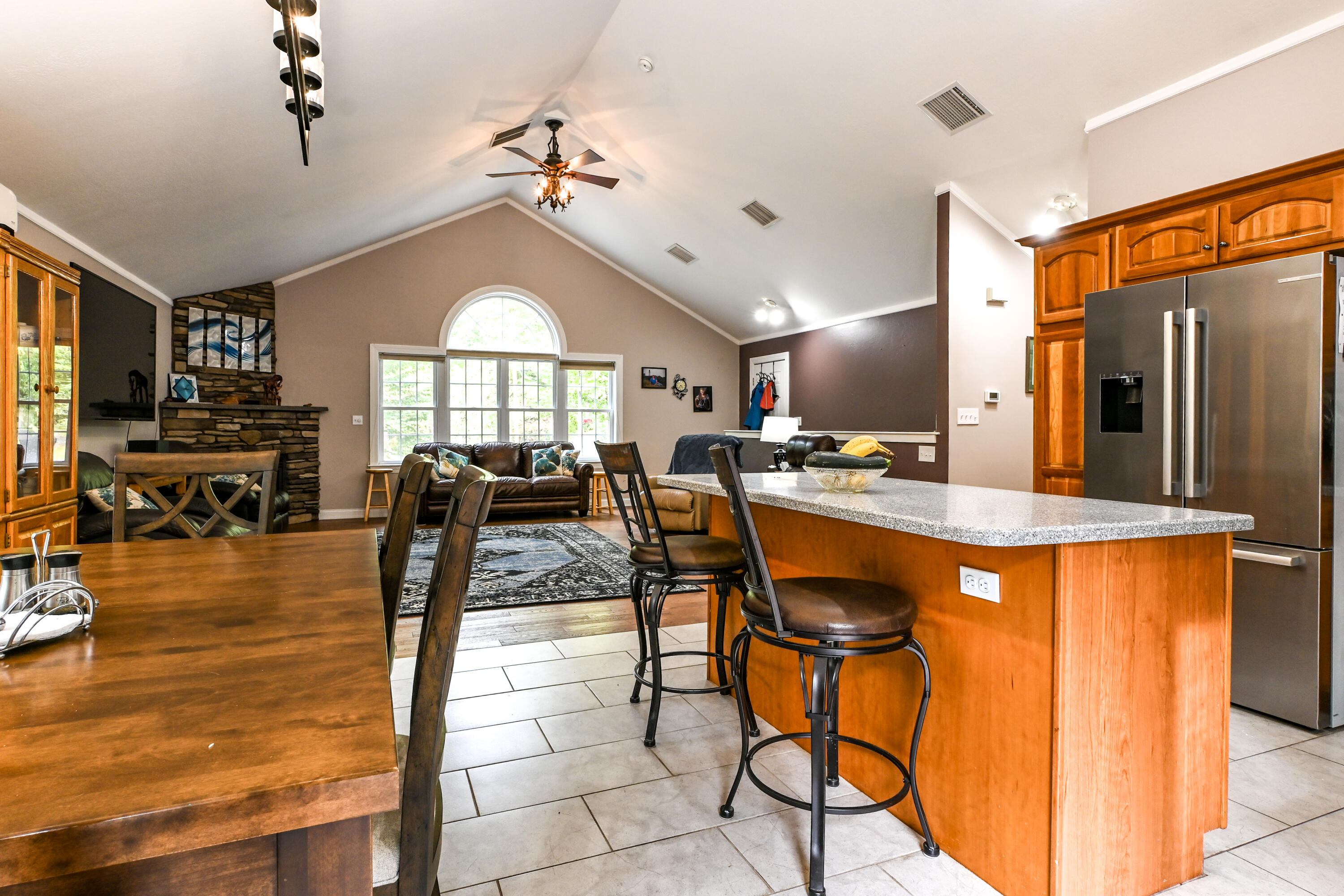 22 Eisenhower Court Naples ME 04055