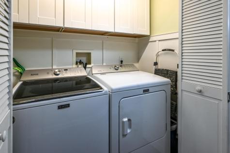 22 Eisenhower Court Naples ME 04055