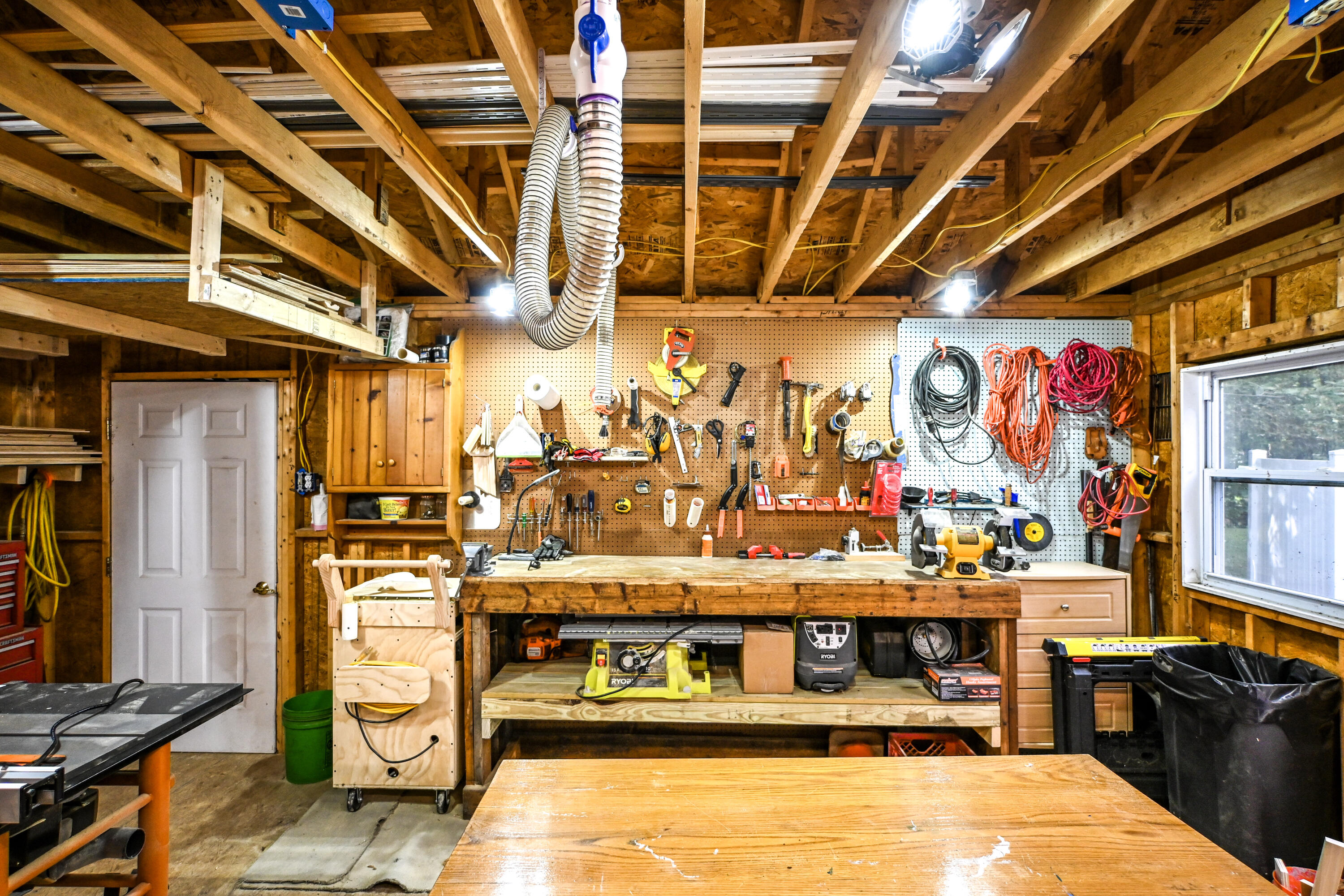 22 Eisenhower Court Naples ME 04055