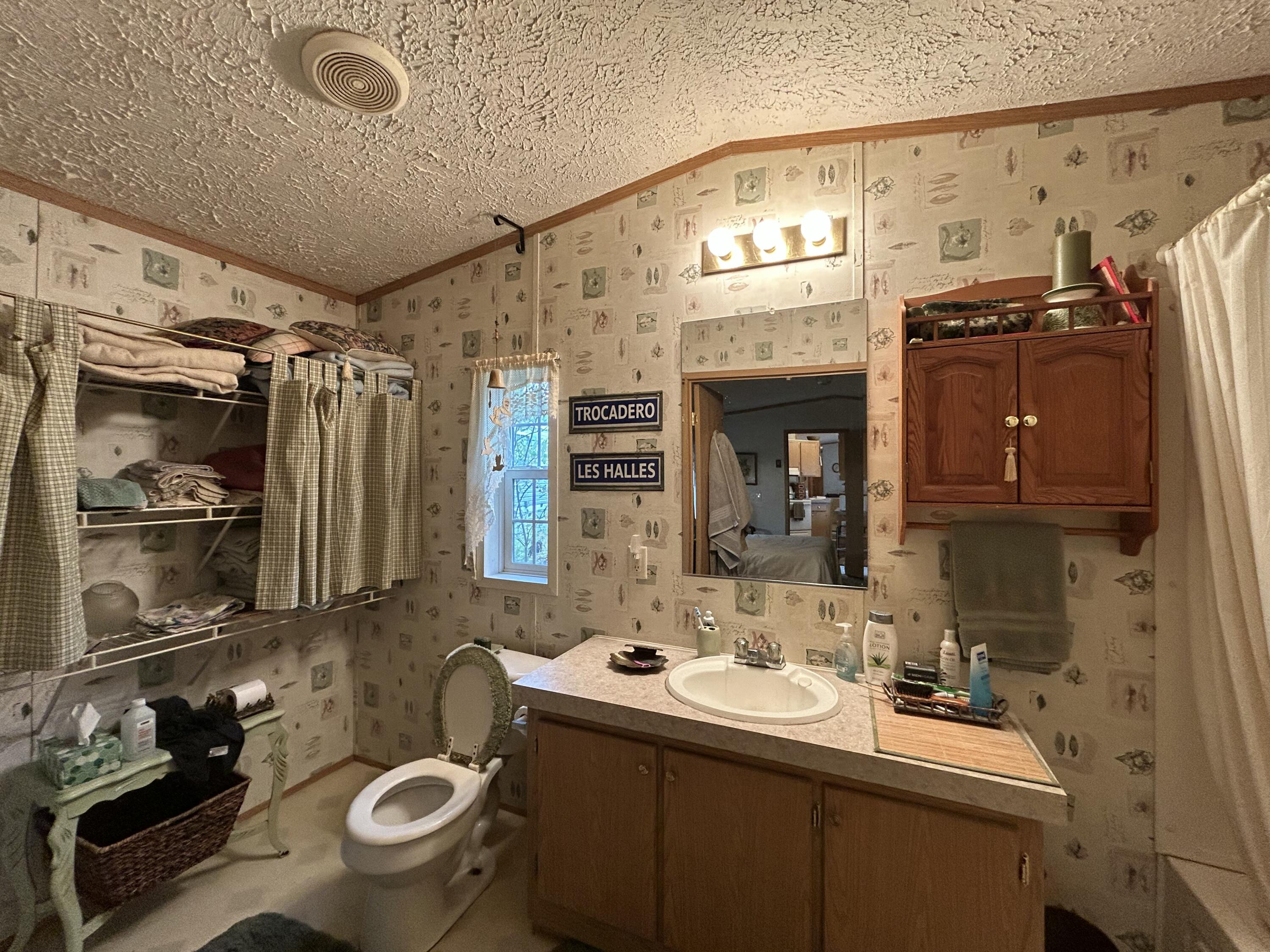 7 Oxbow Drive Lewiston ME 04240