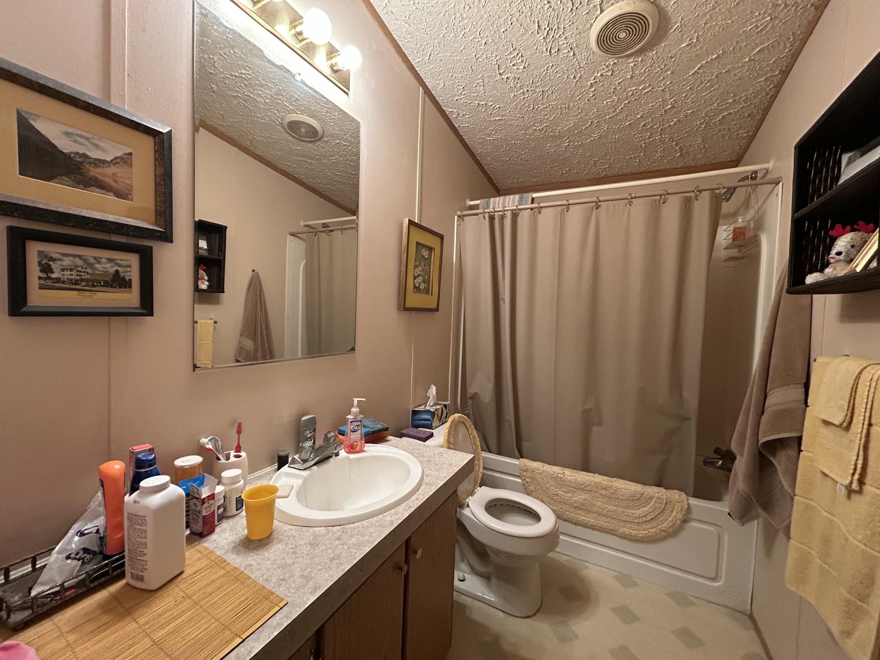 7 Oxbow Drive Lewiston ME 04240