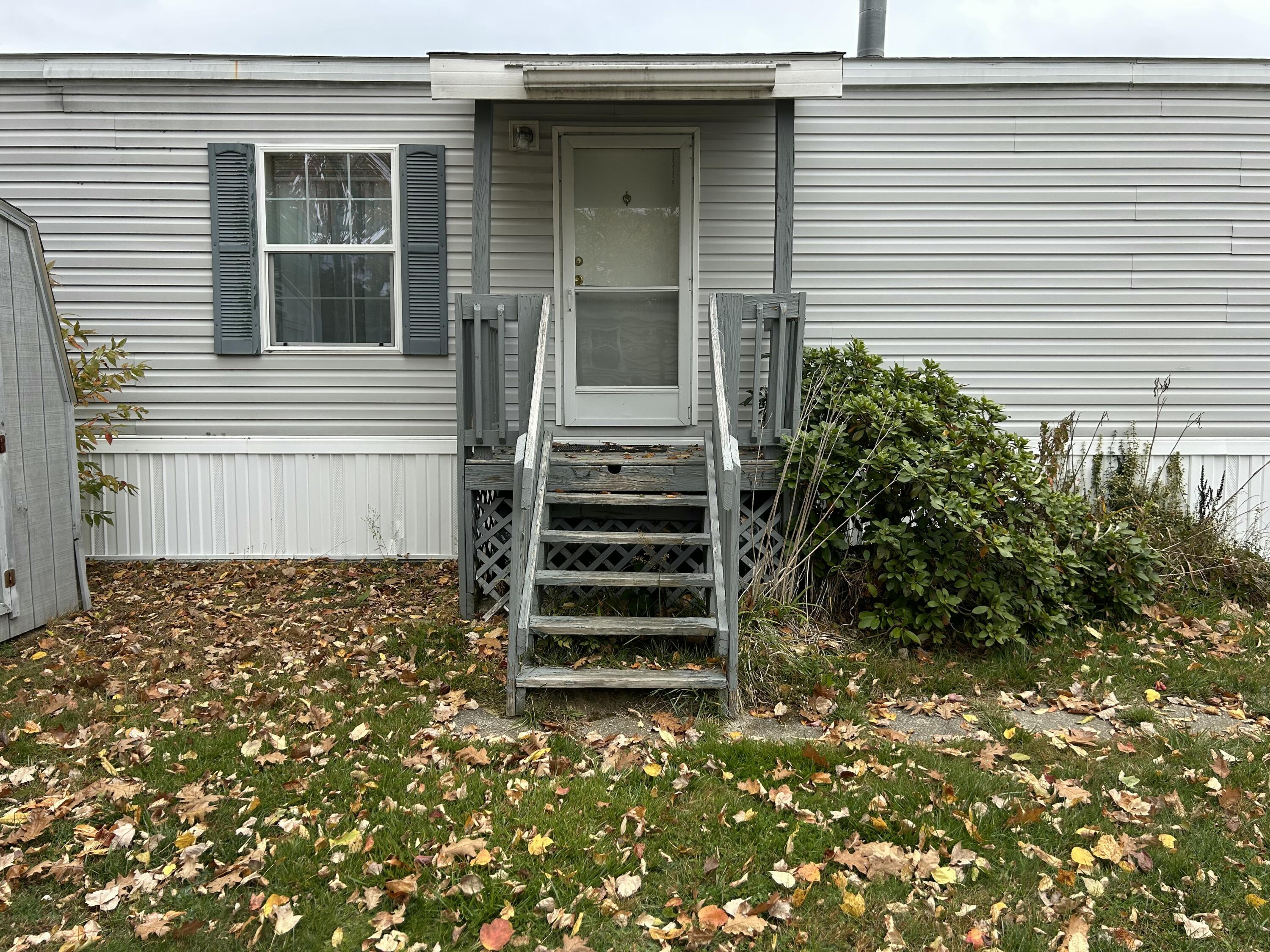 7 Oxbow Drive Lewiston ME 04240