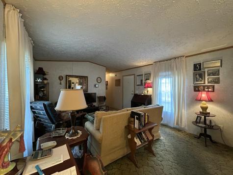 7 Oxbow Drive Lewiston ME 04240