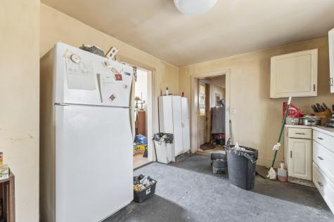 24 Park Avenue Auburn ME 04210