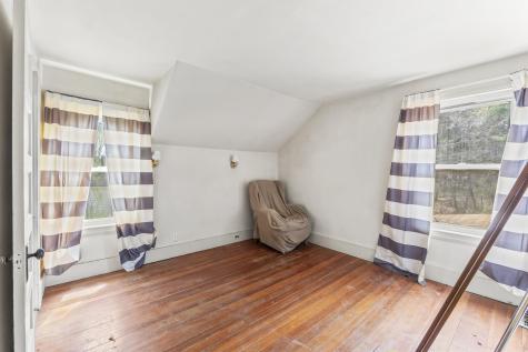 24 Park Avenue Auburn ME 04210