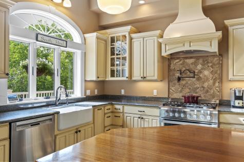 175 Acorn Drive Greenwood ME 04255