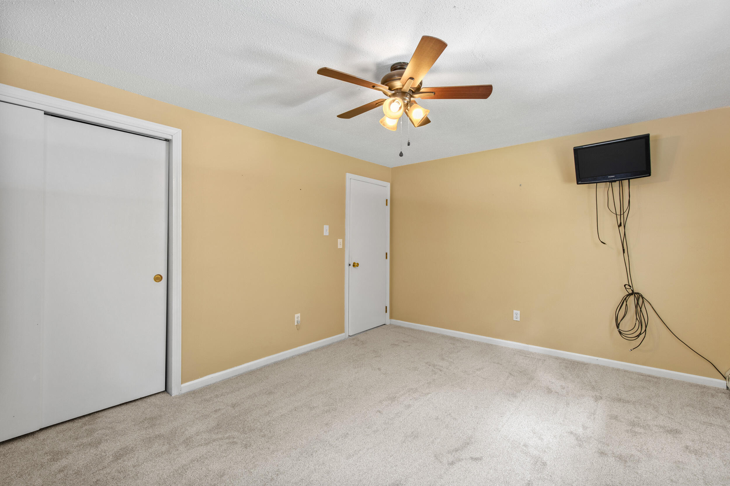 28 Beech Road Standish ME 04084