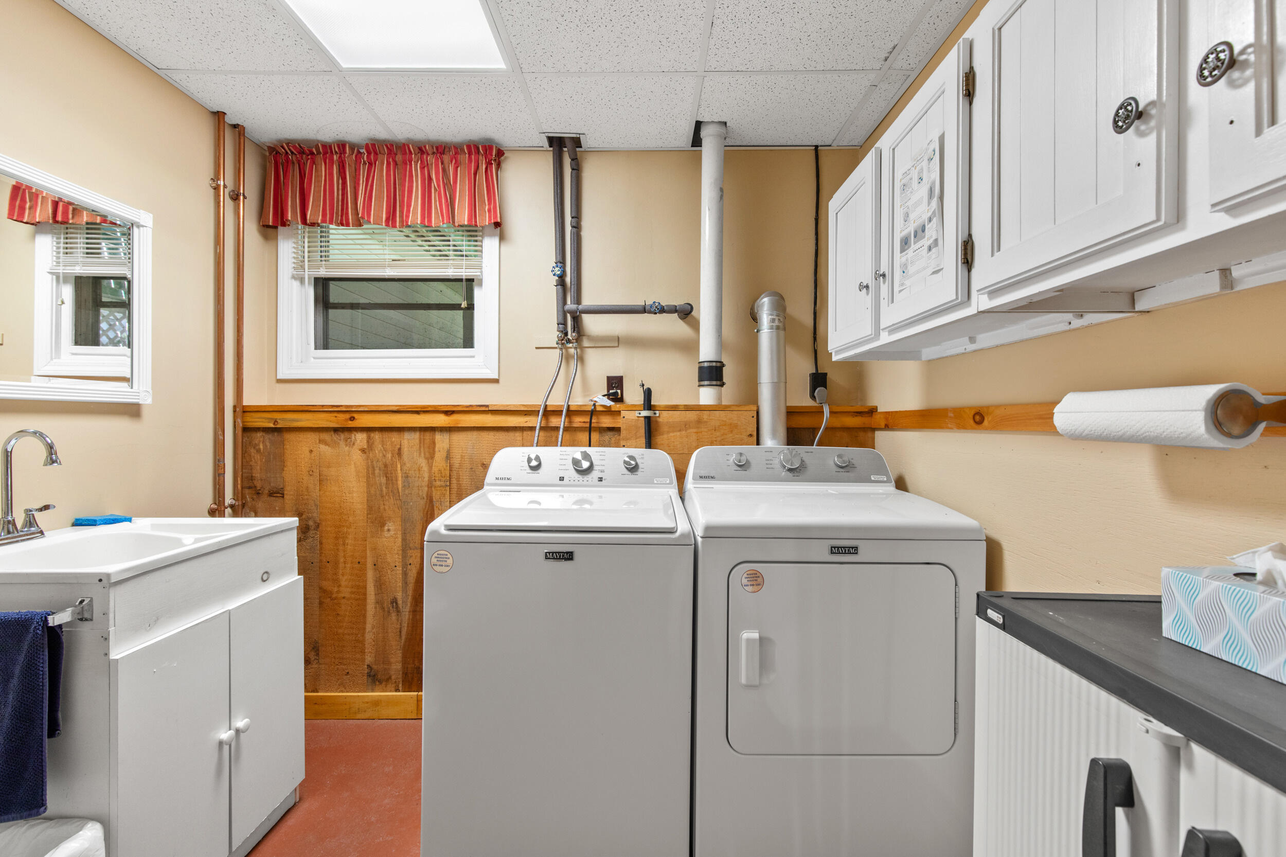 28 Beech Road Standish ME 04084