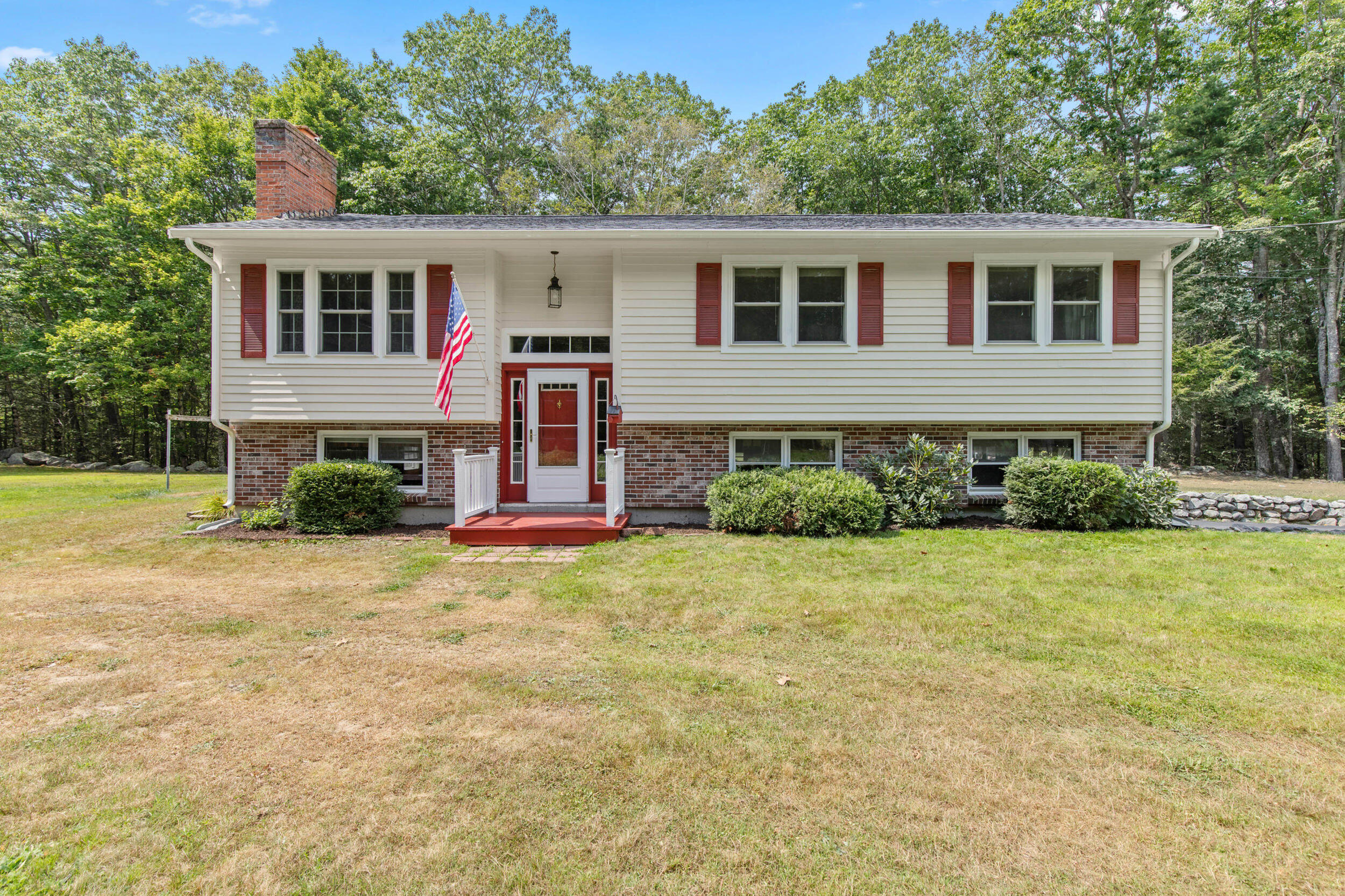 28 Beech Road Standish ME 04084