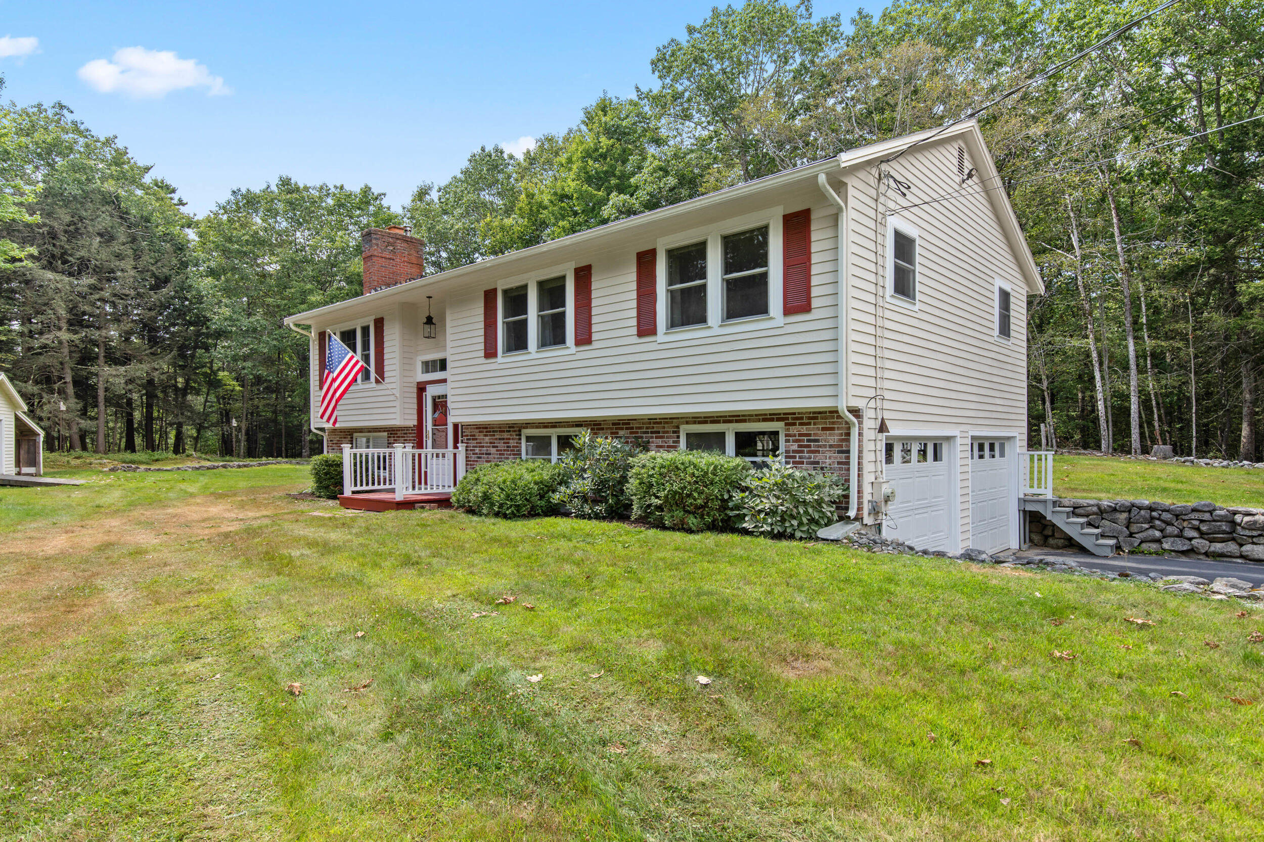 28 Beech Road Standish ME 04084