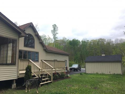 906 Clarry Hill Road Union ME 04862