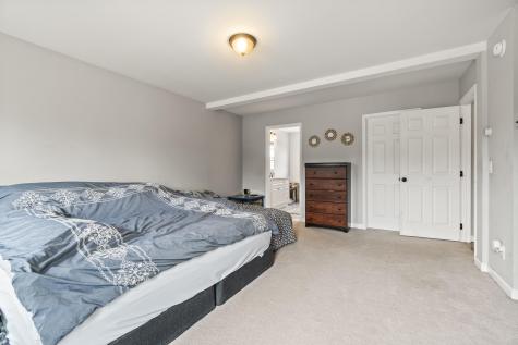 8 S Town Farm Road Oxford ME 04270