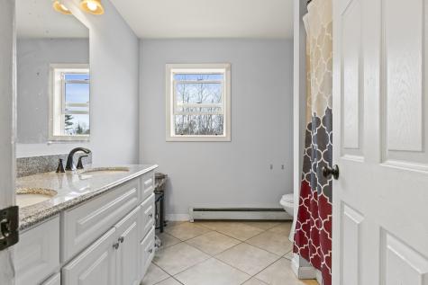 8 S Town Farm Road Oxford ME 04270