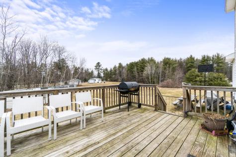 8 S Town Farm Road Oxford ME 04270