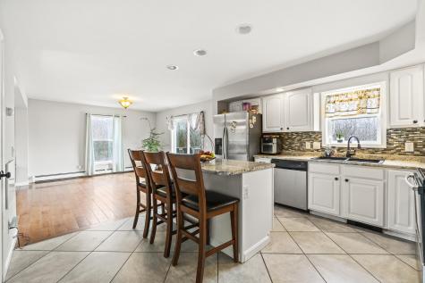 8 S Town Farm Road Oxford ME 04270