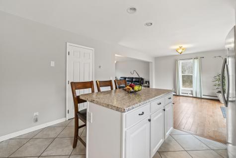 8 S Town Farm Road Oxford ME 04270