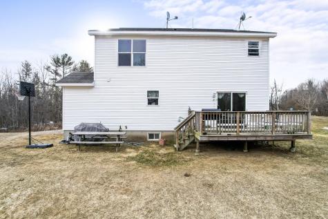 8 S Town Farm Road Oxford ME 04270