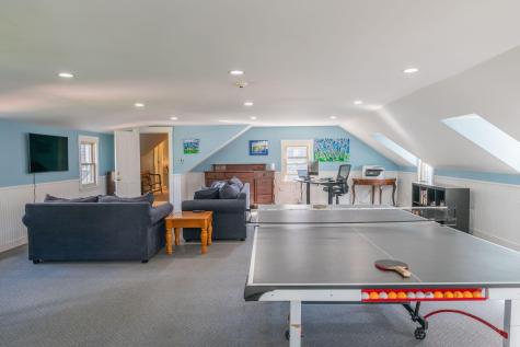 338 Foreside Road Falmouth ME 04105