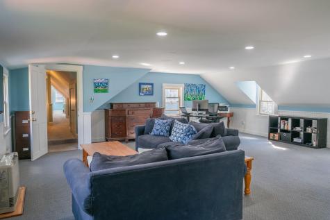 338 Foreside Road Falmouth ME 04105