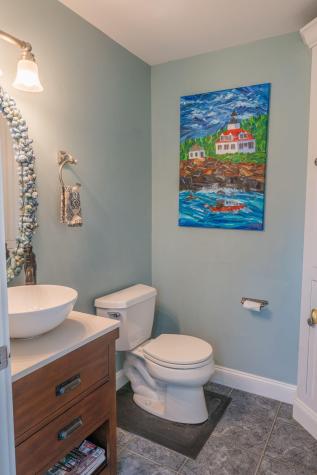 338 Foreside Road Falmouth ME 04105