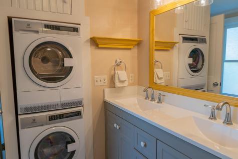 338 Foreside Road Falmouth ME 04105