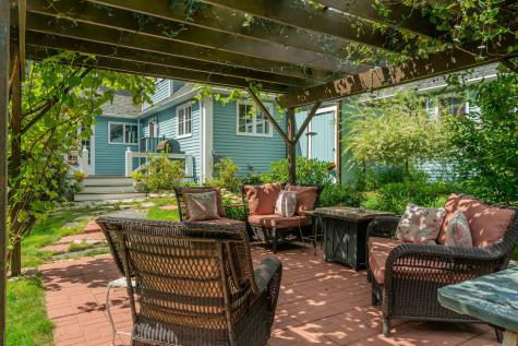 338 Foreside Road Falmouth ME 04105