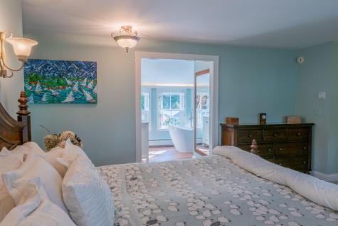 338 Foreside Road Falmouth ME 04105