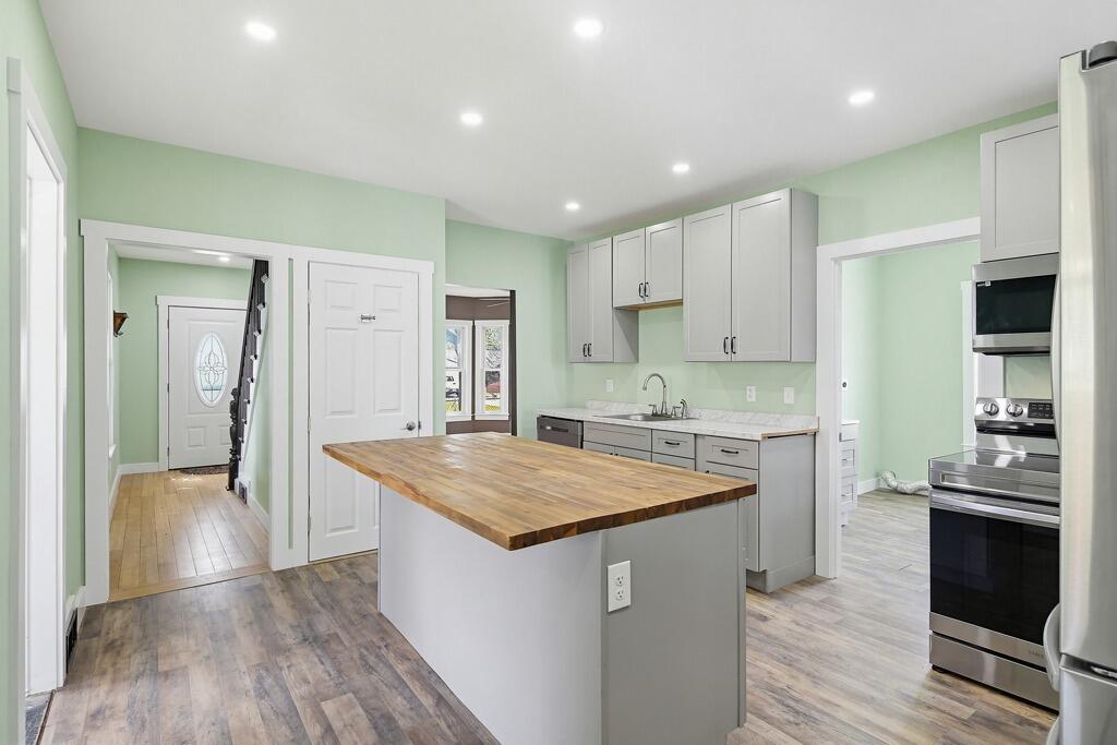 15 Goodwin Street Sanford ME 04083
