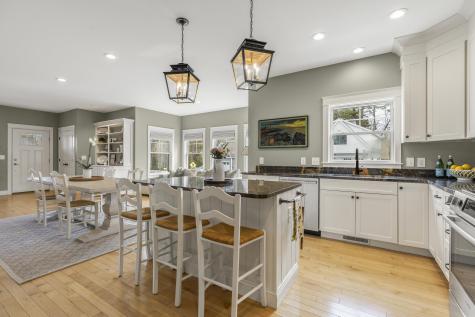 2 Franklin Circle Cape Elizabeth ME 04107