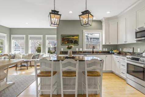 2 Franklin Circle Cape Elizabeth ME 04107