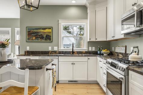 2 Franklin Circle Cape Elizabeth ME 04107